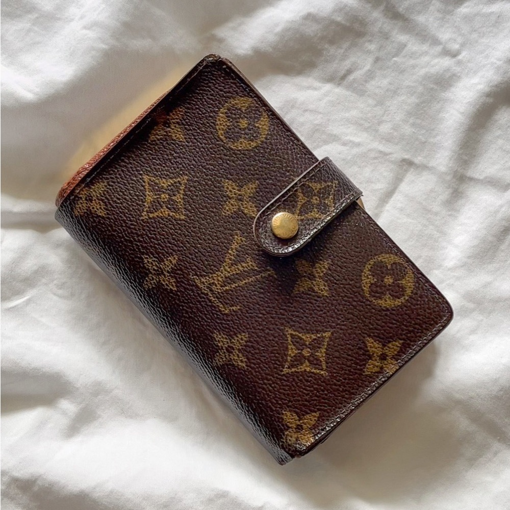 Louis Vuitton Kisslock Wallet